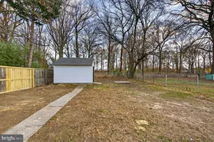 7631 Old Battle Grove Rd, Baltimore, MD 21222 - Photo 16