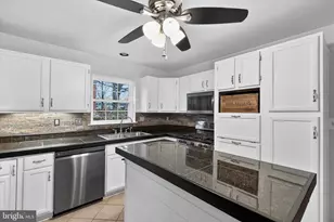 2301 Ellen Ave, Parkville, MD 21234 - Photo 10