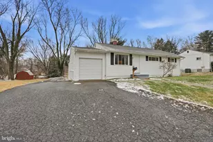 37 Wengate Rd, Owings Mills, MD 21117 - Photo 1