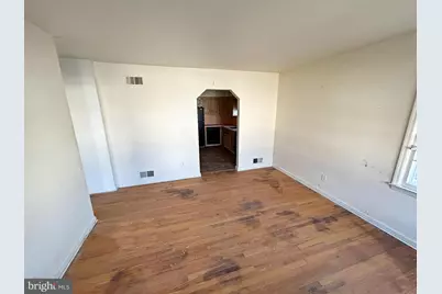 323 Third Avenue, Baltimore, MD 21227 - Photo 10