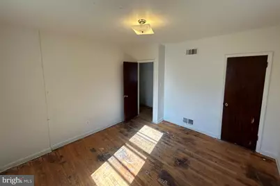 323 Third Avenue, Baltimore, MD 21227 - Photo 16