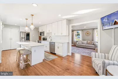 1229 Wine Spring Lane, Towson, MD 21204 - Photo 10