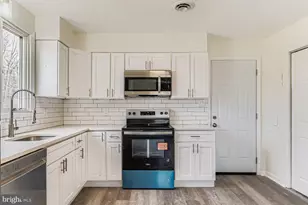 2542 Sycamore Ave, Baltimore, MD 21219 - Photo 14