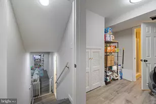 6206 Pleasant View Ave, Baltimore, MD 21209 - Photo 32