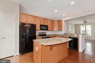 9418 Paragon Ct, Owings Mills, MD 21117 - Photo 12