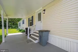 109 Judywood Ln, Essex, MD 21221 - Photo 6