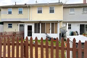 57 King Richard Ct, Baltimore, MD 21237 - Photo 2