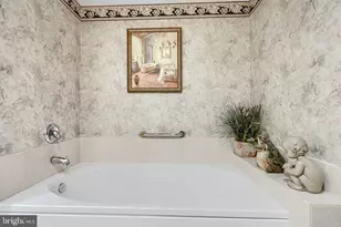 8002 Brynmor Ct, Baltimore, MD 21208 - Photo 54