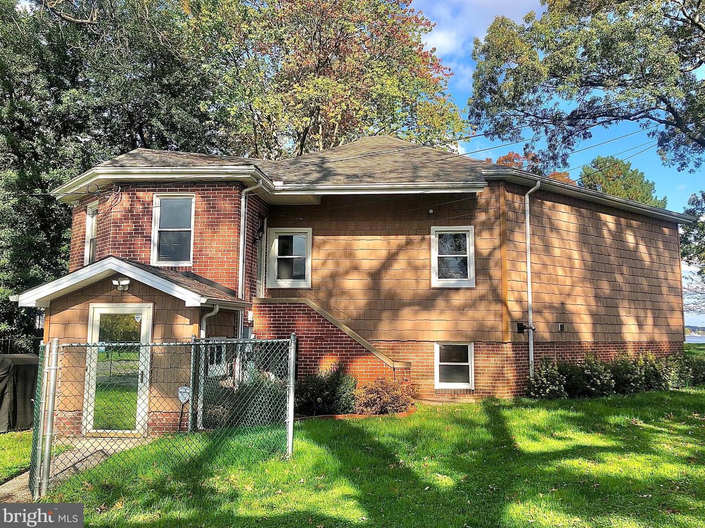 3804 Edgewater Pl, Baltimore, MD 21222-2821