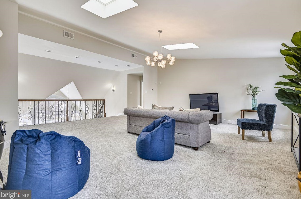 5 Stone Spring Ct, Baltimore MD  21228-5367 exterior