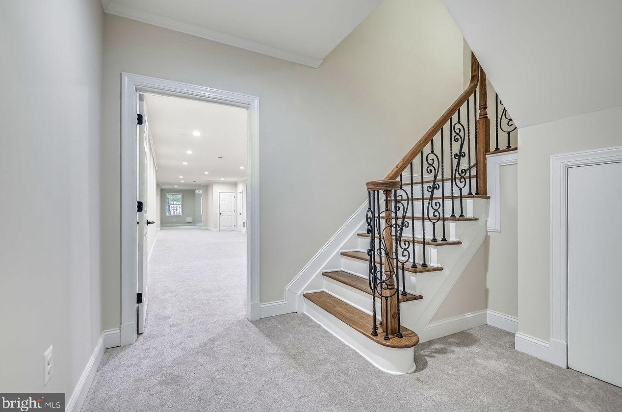 5 Stone Spring Ct, Baltimore MD  21228-5367 exterior