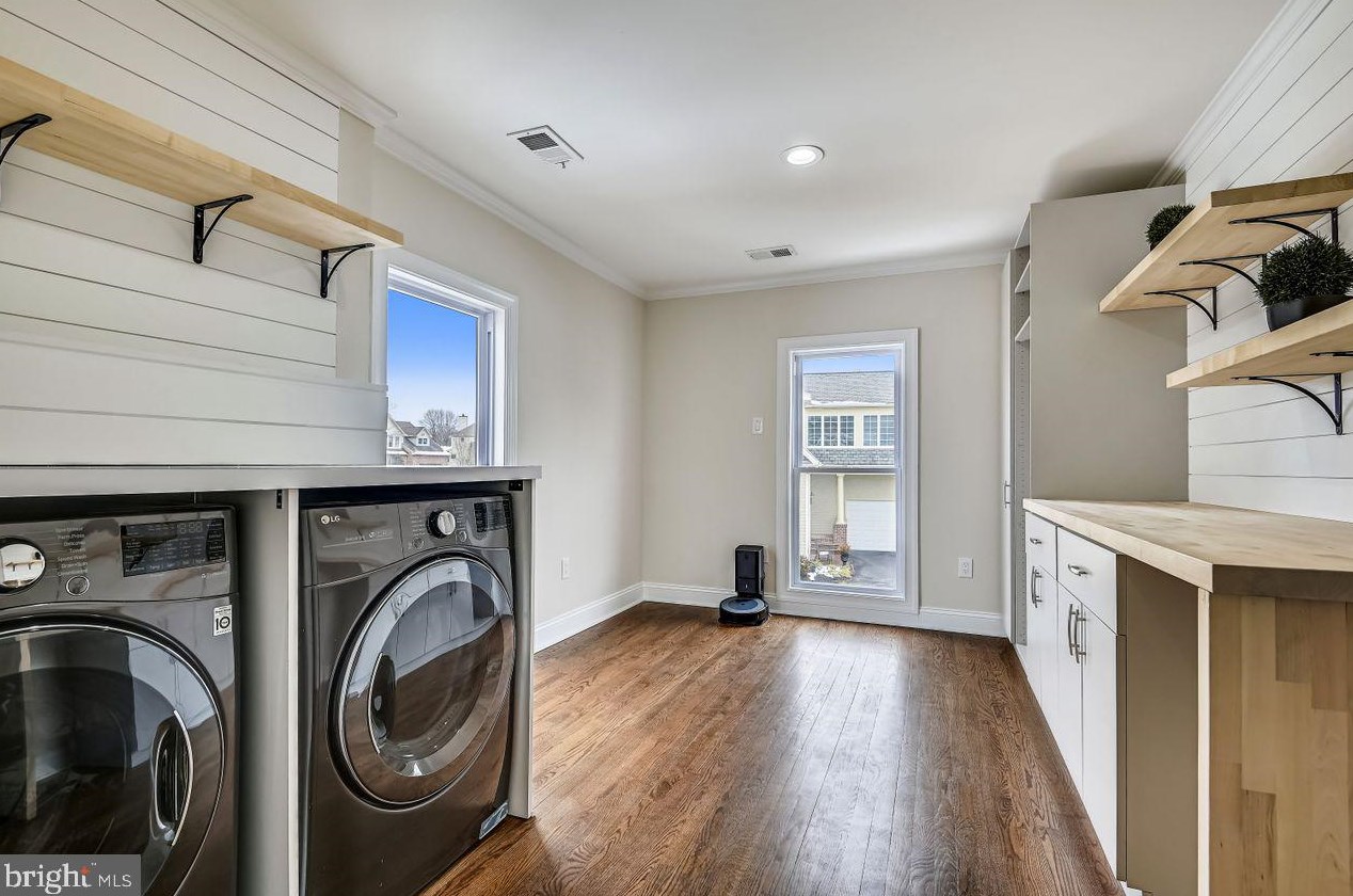 5 Stone Spring Ct, Baltimore MD  21228-5367 exterior