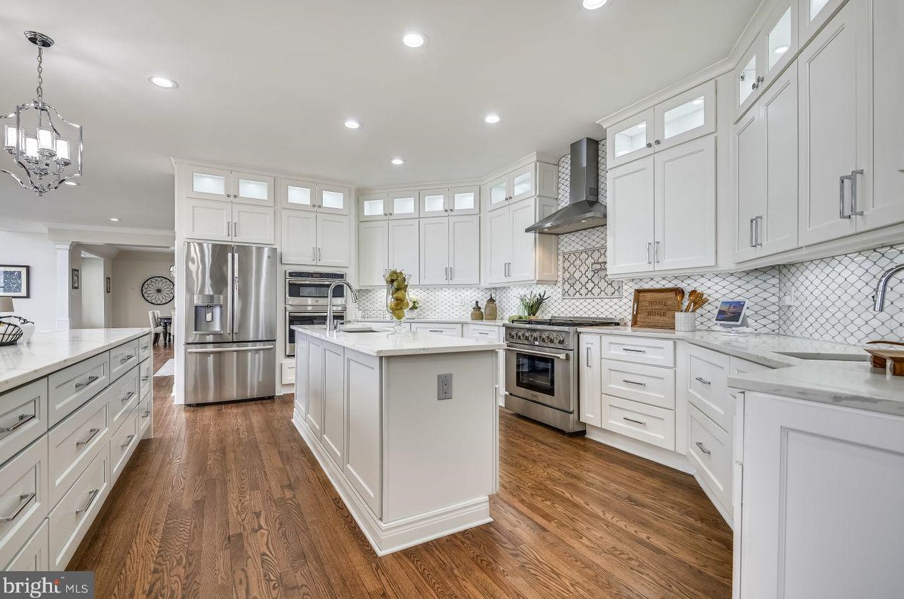 5 Stone Spring Ct, Baltimore MD  21228-5367 exterior