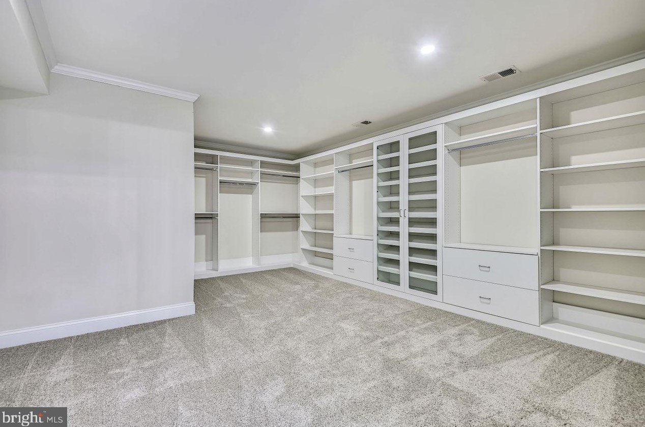 5 Stone Spring Ct, Baltimore MD  21228-5367 exterior