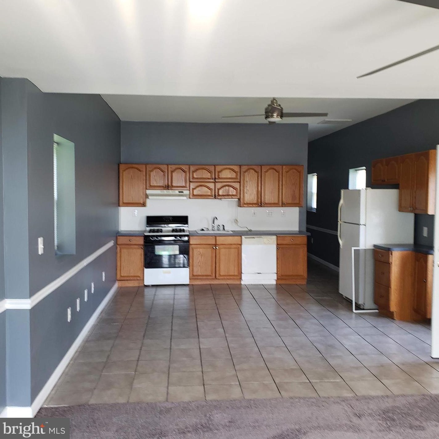 28 Patapsco Ave, Baltimore, MD 21225-1718