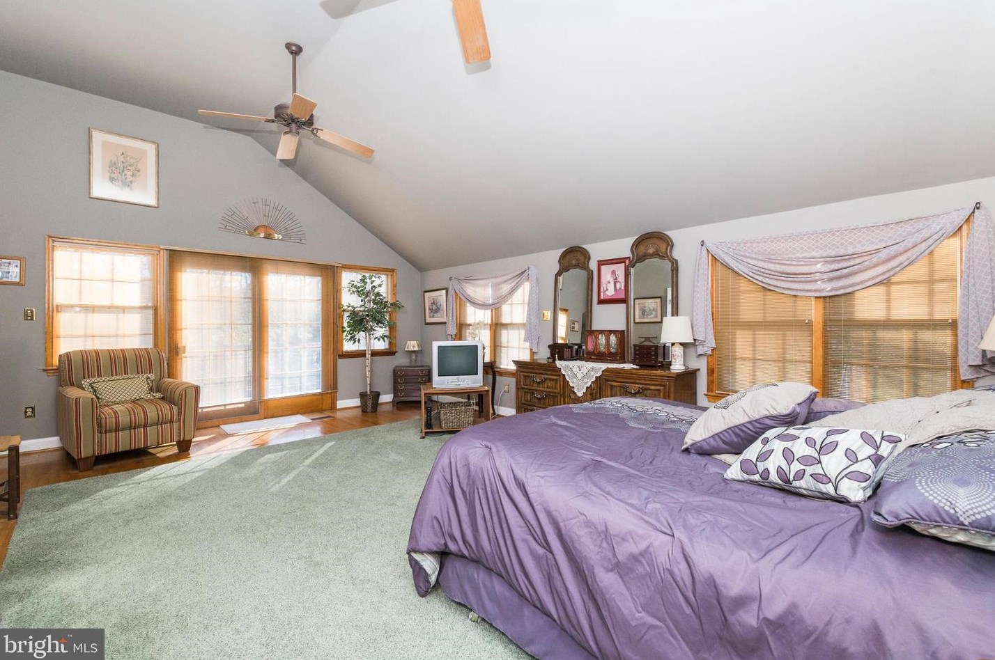 619 Stevenson Ln, Baltimore MD 21286-7606 exterior