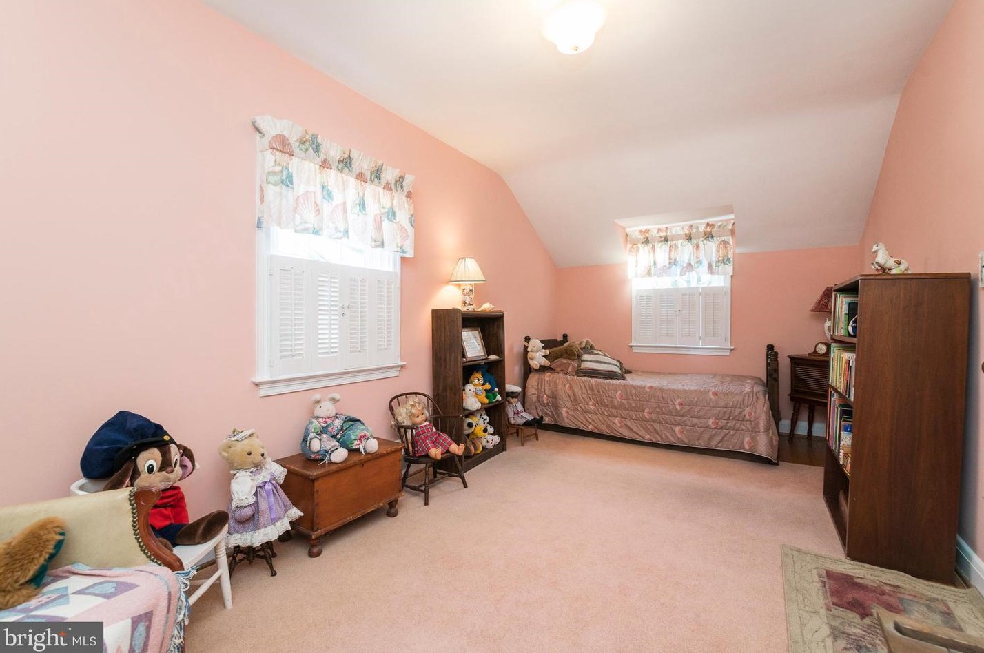 619 Stevenson Ln, Baltimore MD 21286-7606 exterior