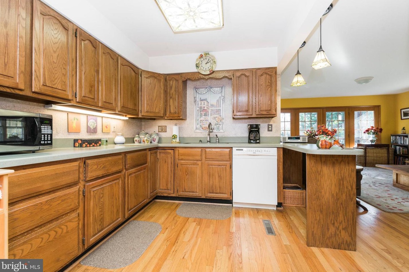 619 Stevenson Ln, Baltimore MD 21286-7606 exterior