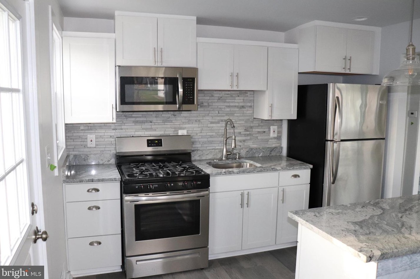 1718 Evergreen Dr, Baltimore, MD 21222-4814