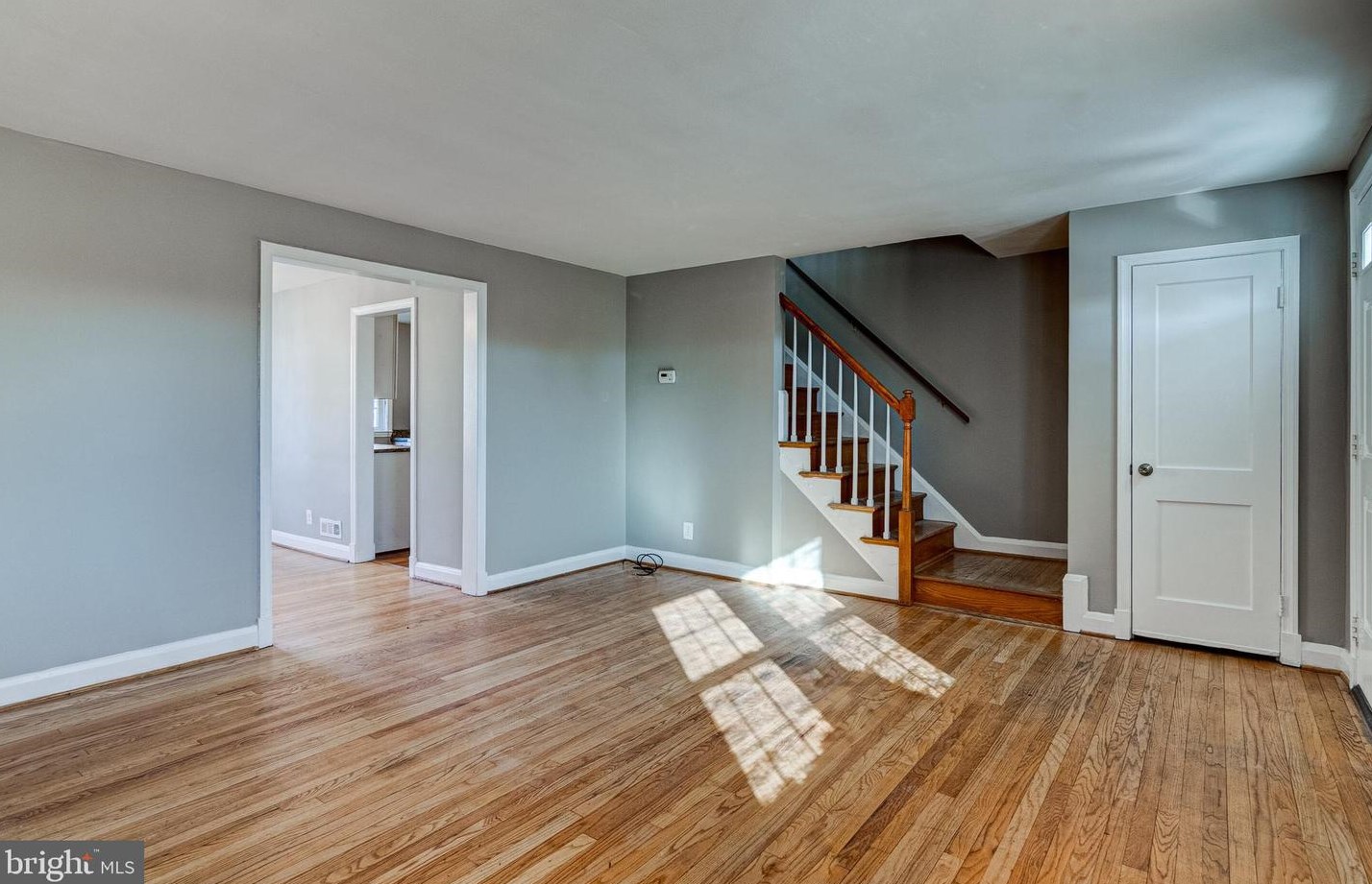 6166 Regent Park Rd, Baltimore, MD 21228-1804