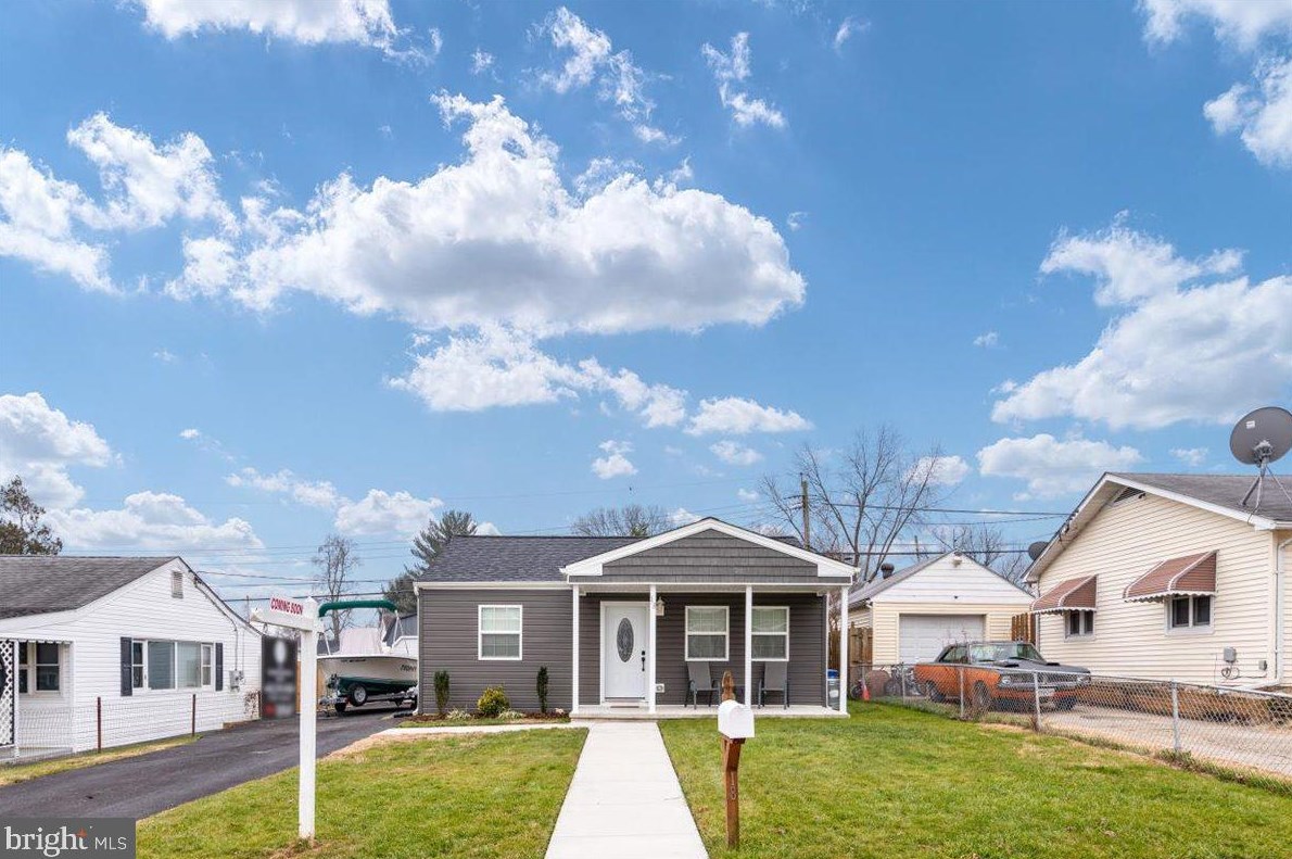 18 Blister St, Baltimore, MD 21220-4605