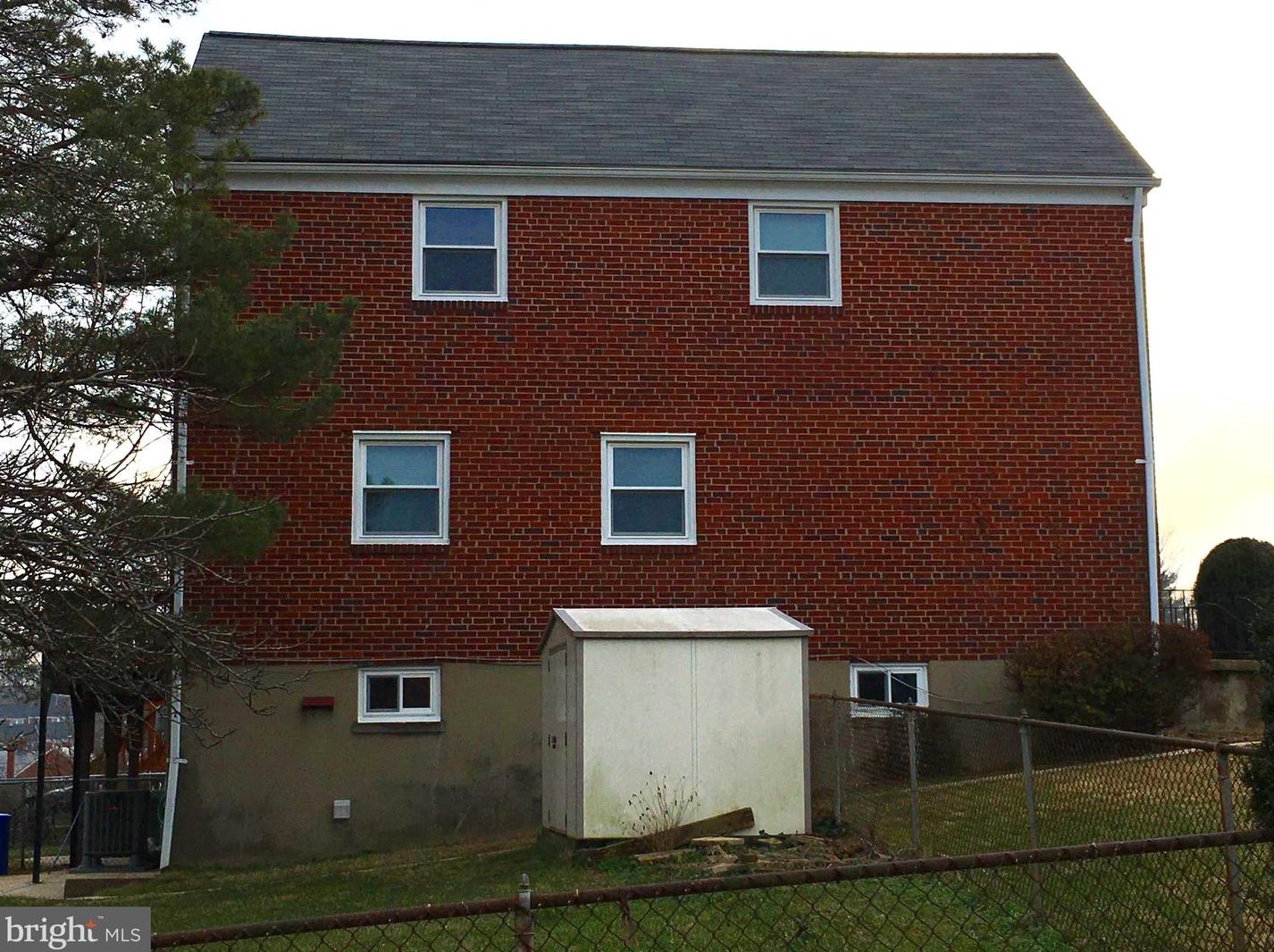 1213 Newfield Rd, Baltimore, MD 21207-4864