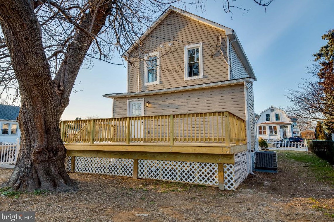 501 Dorsey Ave, Baltimore MD  21221-6713 exterior