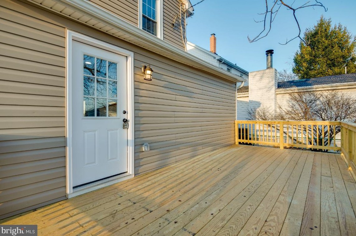 501 Dorsey Ave, Baltimore MD  21221-6713 exterior