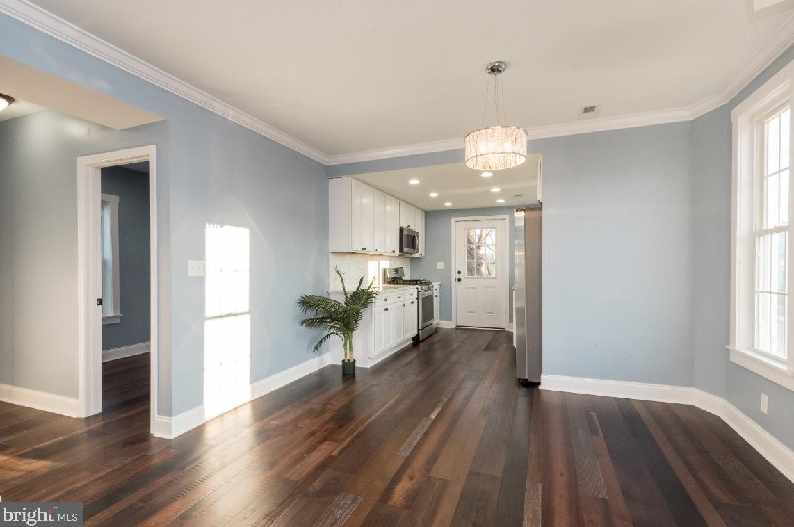 501 Dorsey Ave, Baltimore MD  21221-6713 exterior