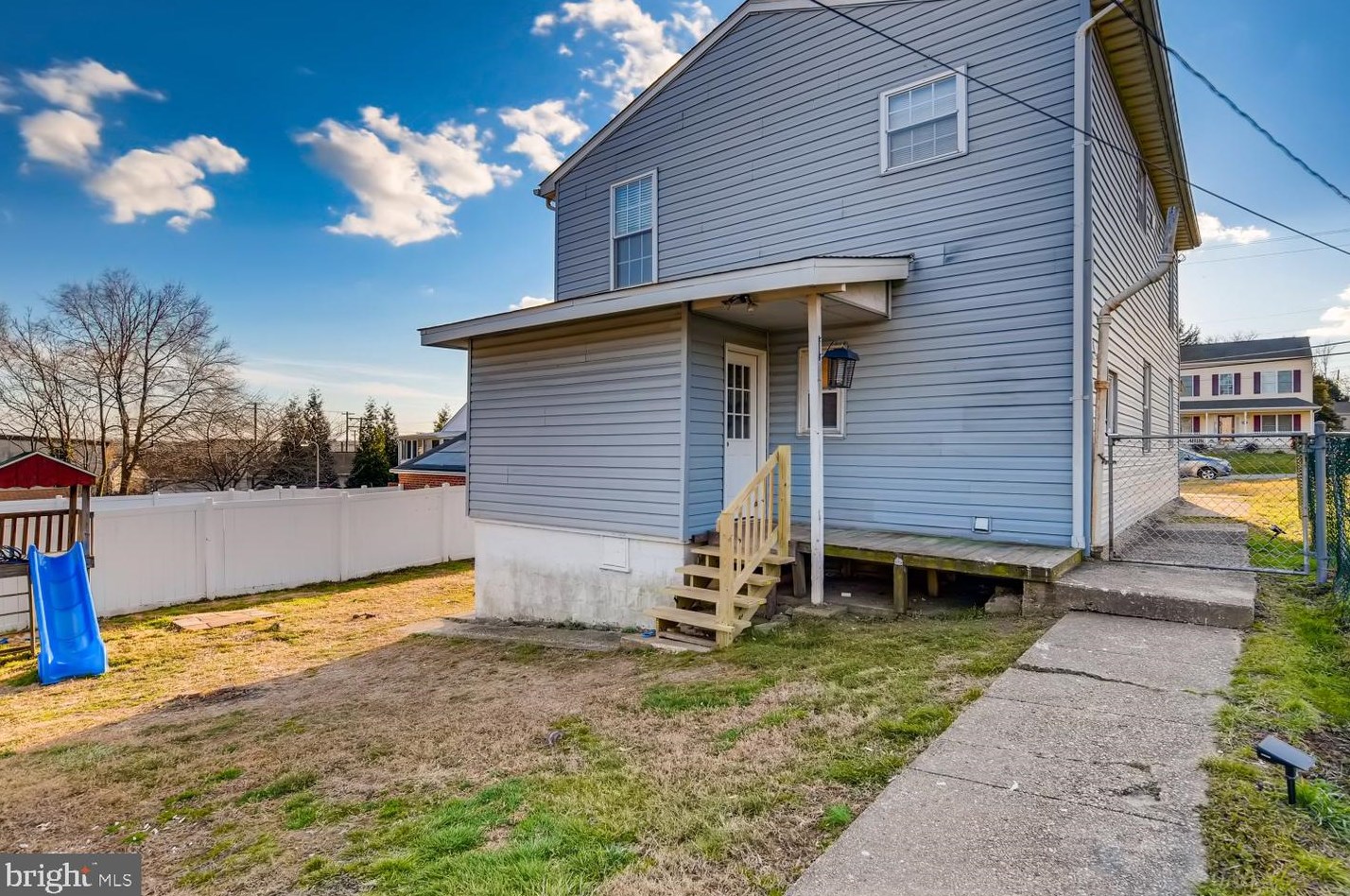 1605 Mt, Baltimore MD  21237-1308 exterior