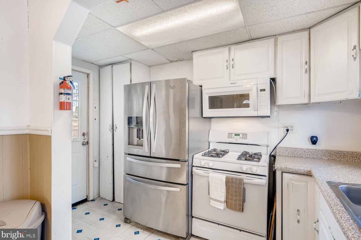 1605 Mt, Baltimore MD  21237-1308 exterior