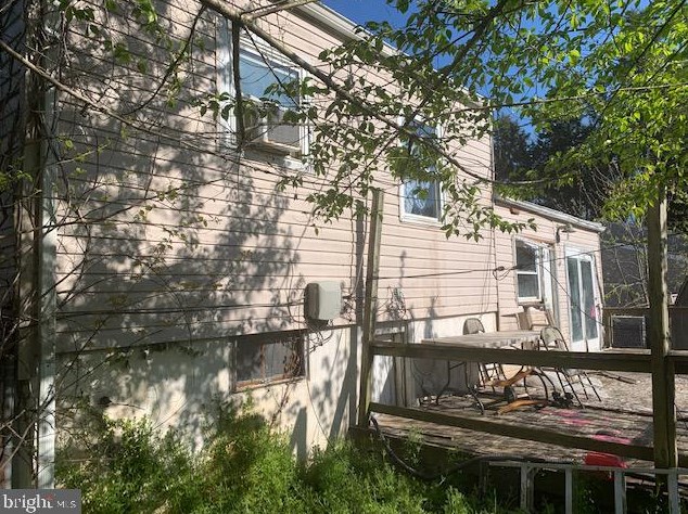 904 Scotts Hl Dr, Baltimore MD 21208-3538 exterior