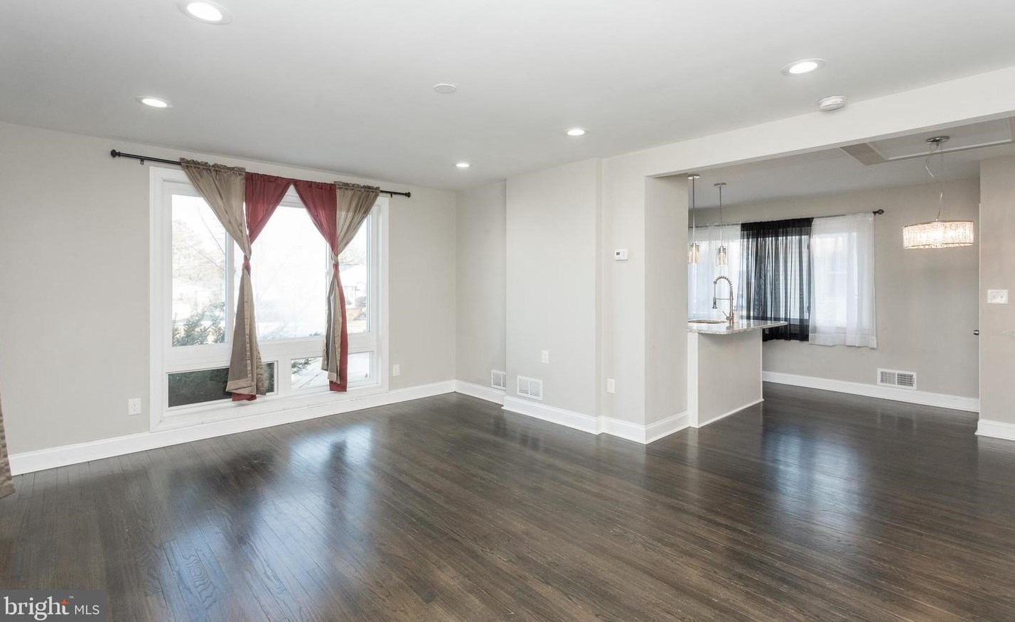 6822 Westridge Rd, Baltimore, MD 21207-6455