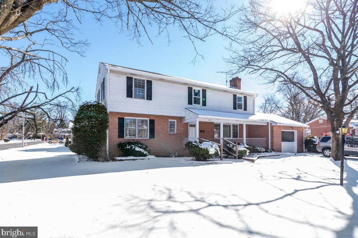 3515 Melody Ln, Baltimore, MD 21244-2241