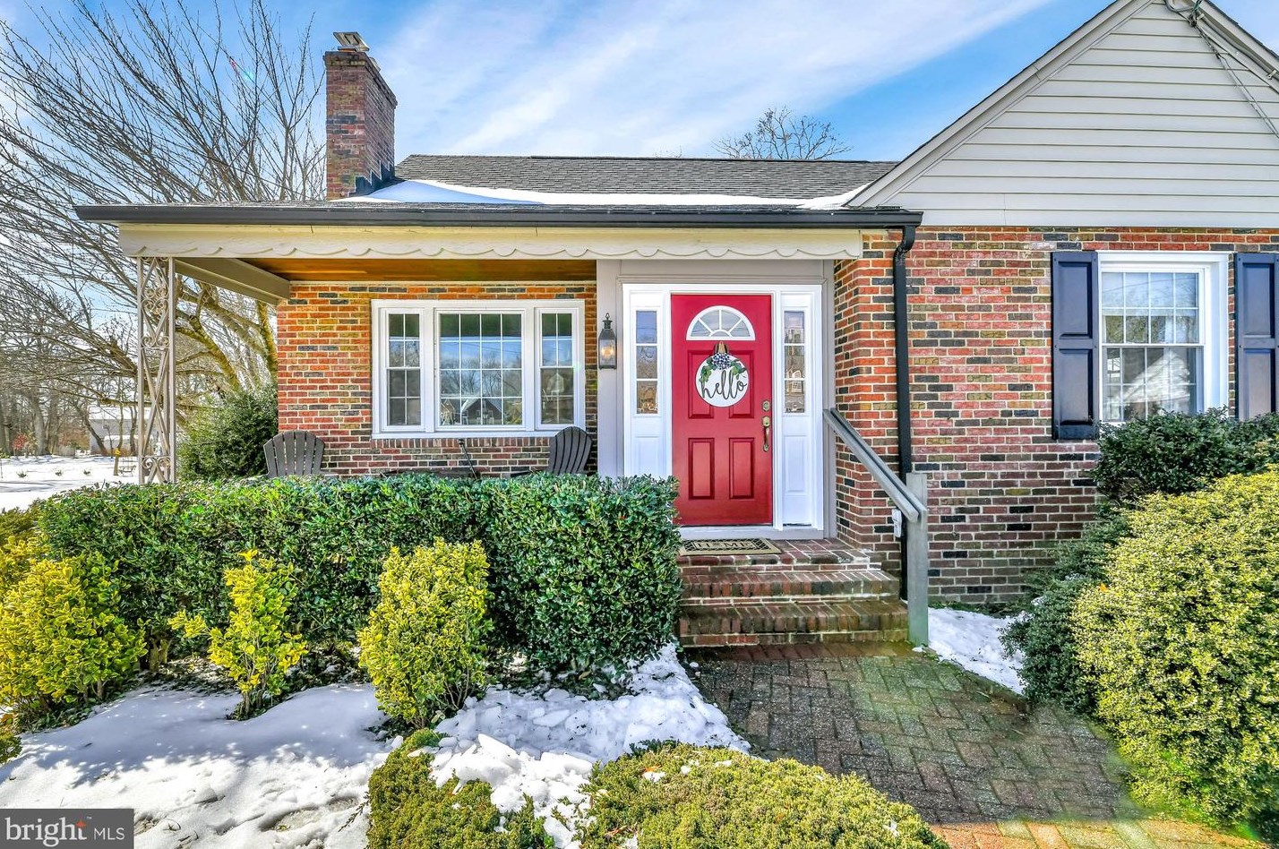 4103 Perry View Rd, Baltimore, MD 21236-1525