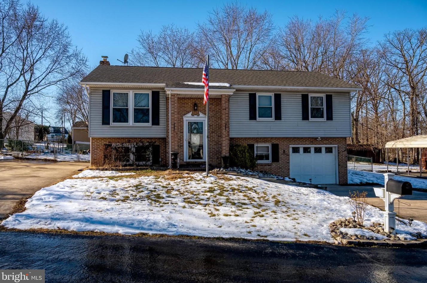 8 Trumps Ct, Baltimore, MD 21206-1428