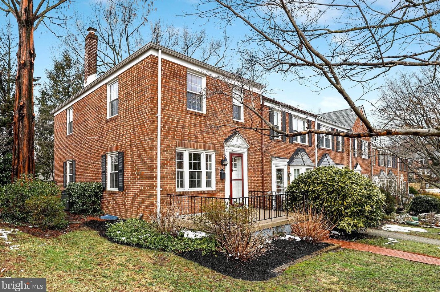 13 Regester Ave, Baltimore, MD 21212-1537