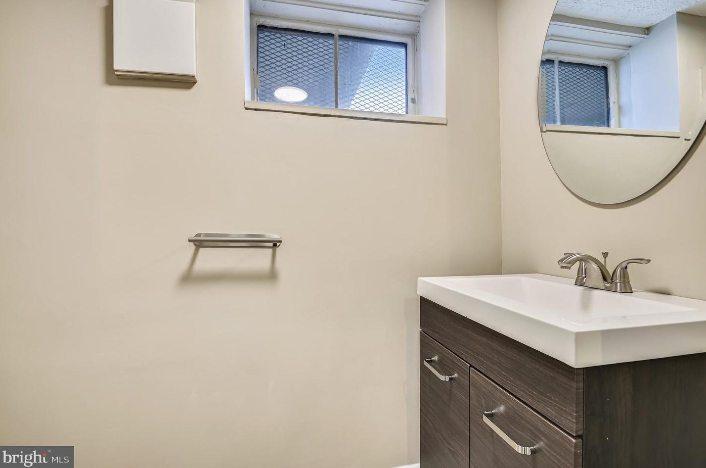 7200 Seymour Pl, Baltimore MD exterior