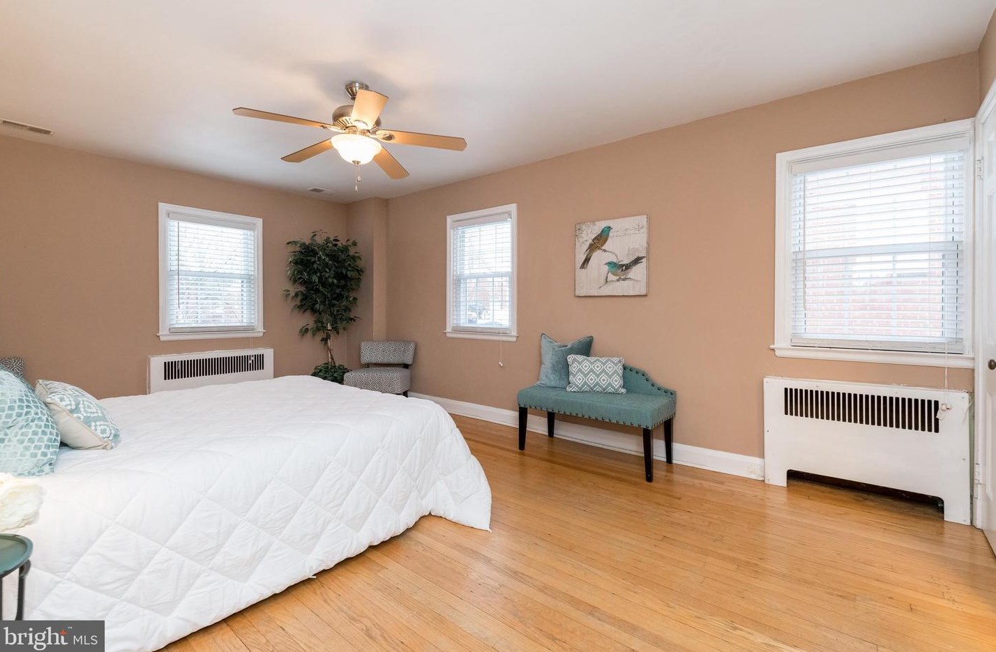 622 Stevenson Ln, Baltimore MD 21286-7601 exterior