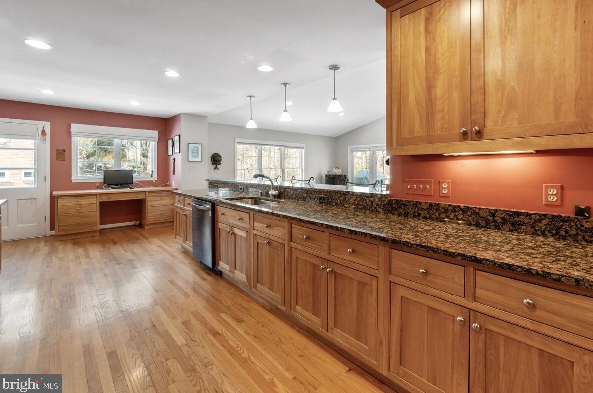 1016 Valewood Rd, Baltimore MD 21286-1653 exterior