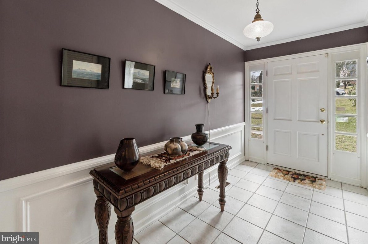 1016 Valewood Rd, Baltimore MD 21286-1653 exterior