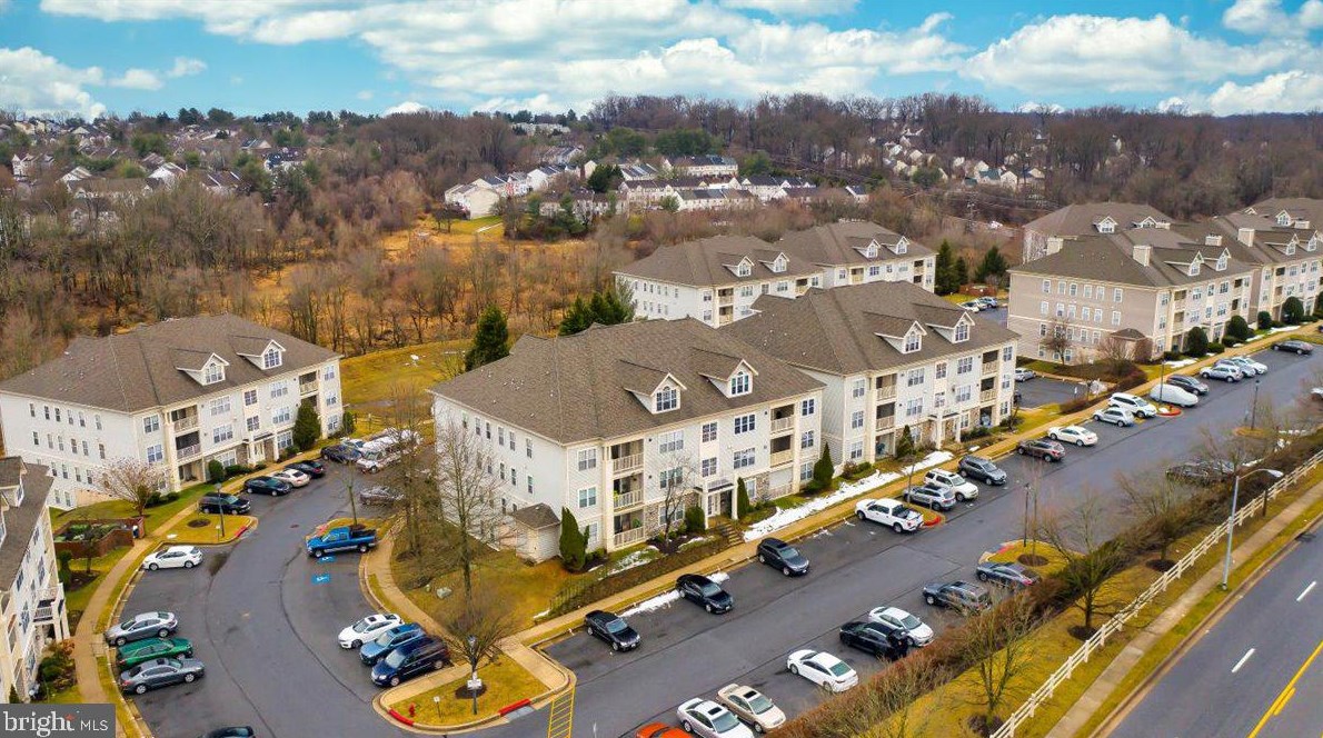 8901 Stone Creek Pl, Baltimore MD  21208-1043 exterior