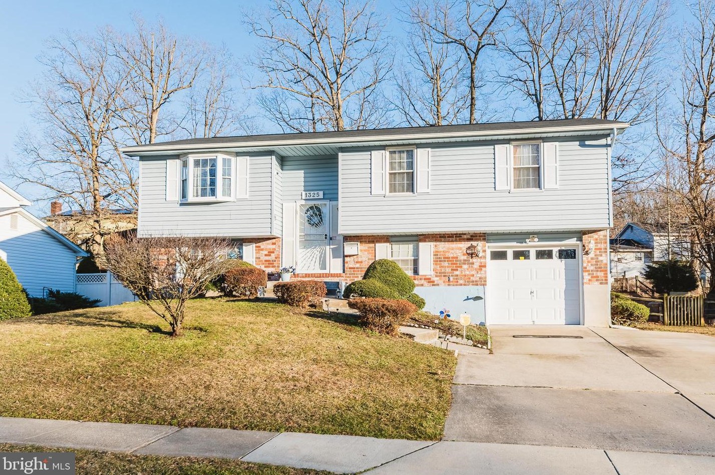 1325 Lincolnwoods Dr, Baltimore, MD 21228-2533