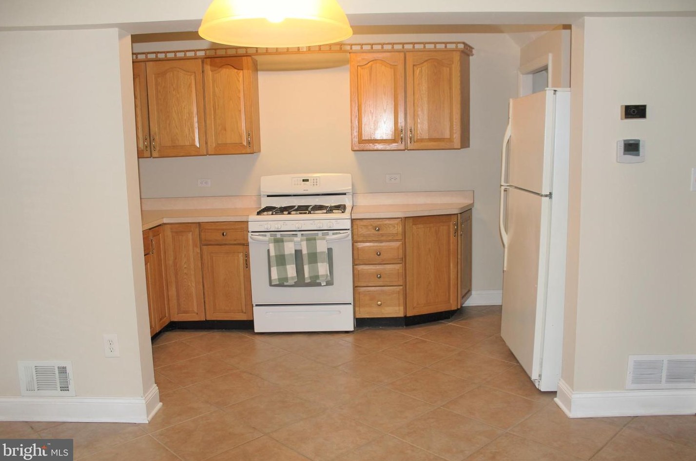 1911 Dineen Dr, Baltimore MD 21222-4725 exterior