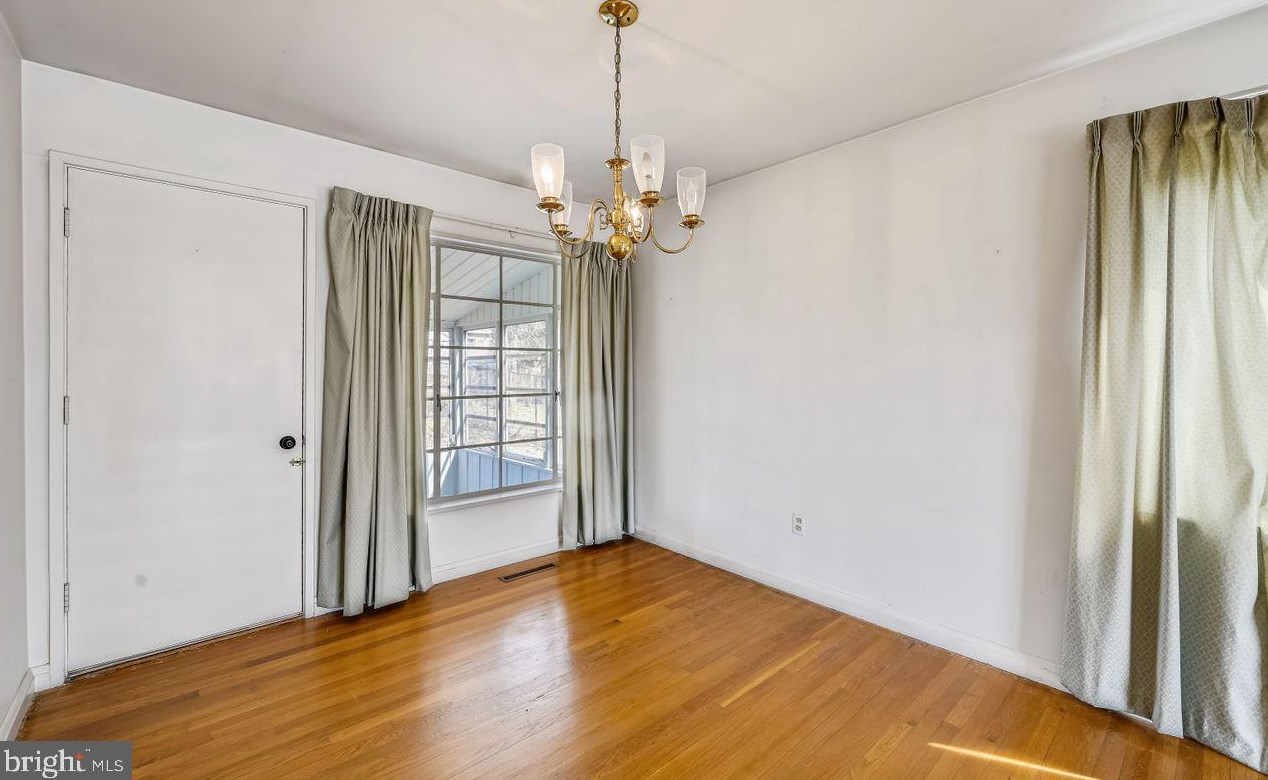 1026 Lakemont Rd, Baltimore MD 21228-1249 exterior