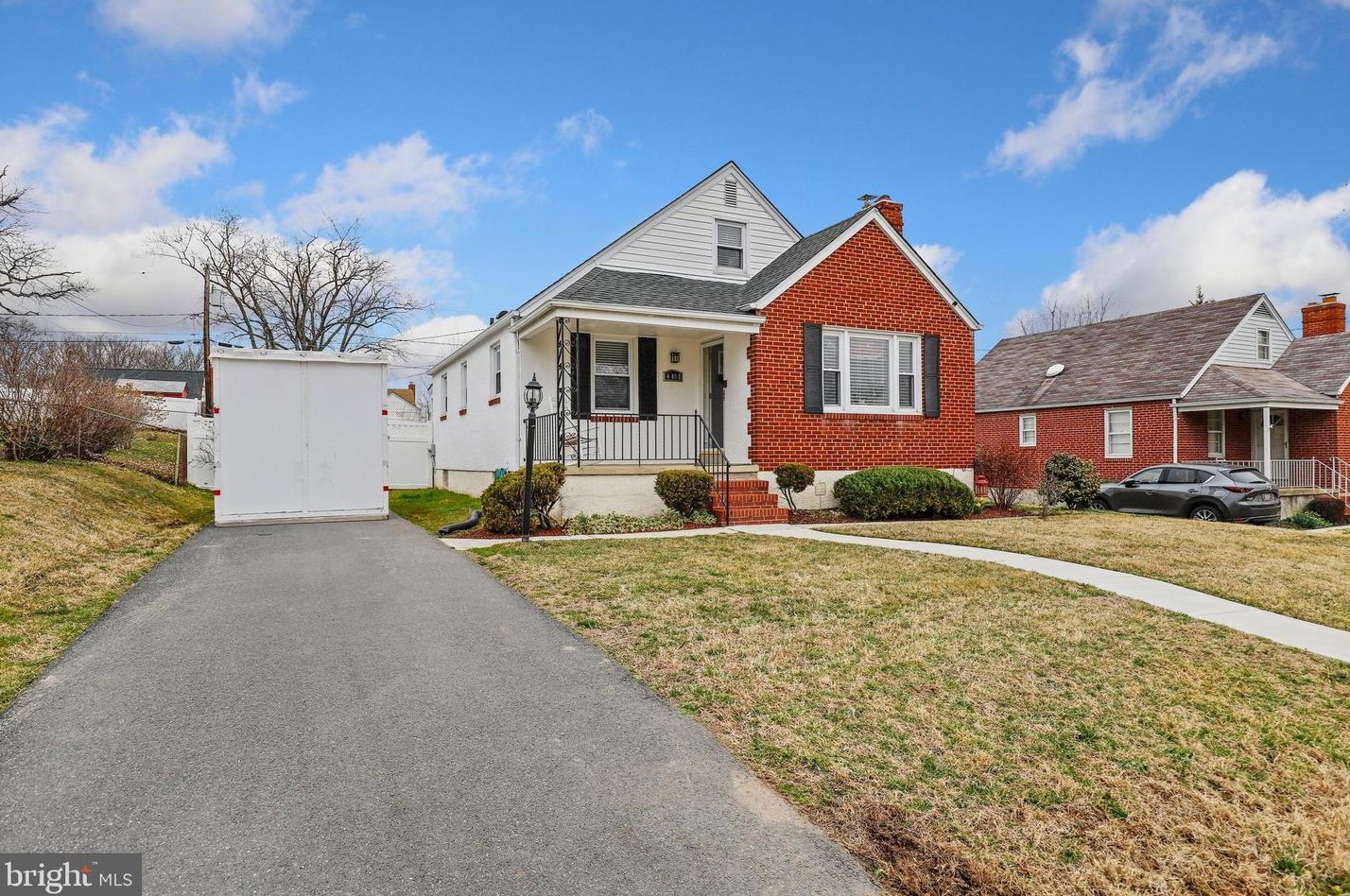 4408 Vale Dr, Baltimore, MD 21236-2131