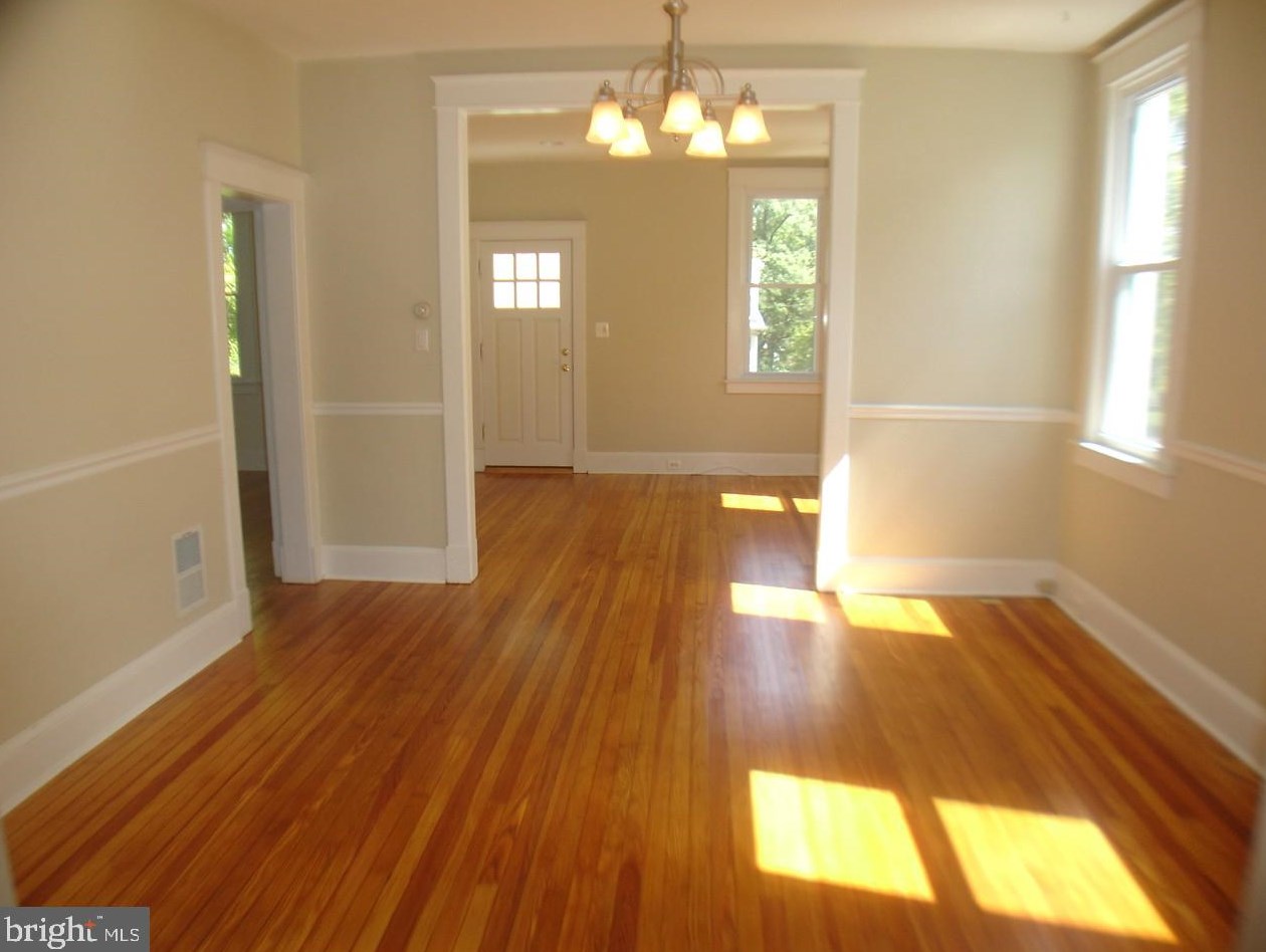 54 Prospect St, Baltimore MD  21228 exterior