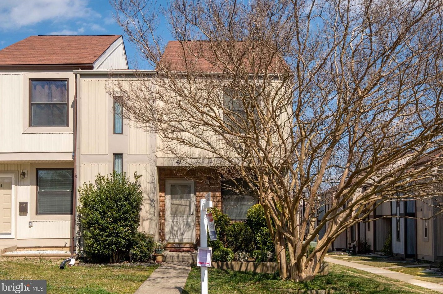 41 Marine Oaks Dr, Baltimore, MD 21221-2903