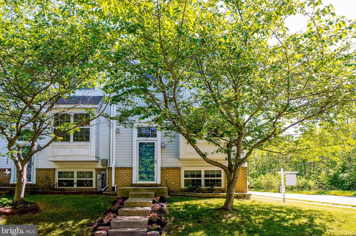 2 Carob Ct, Baltimore, MD 21221-1751