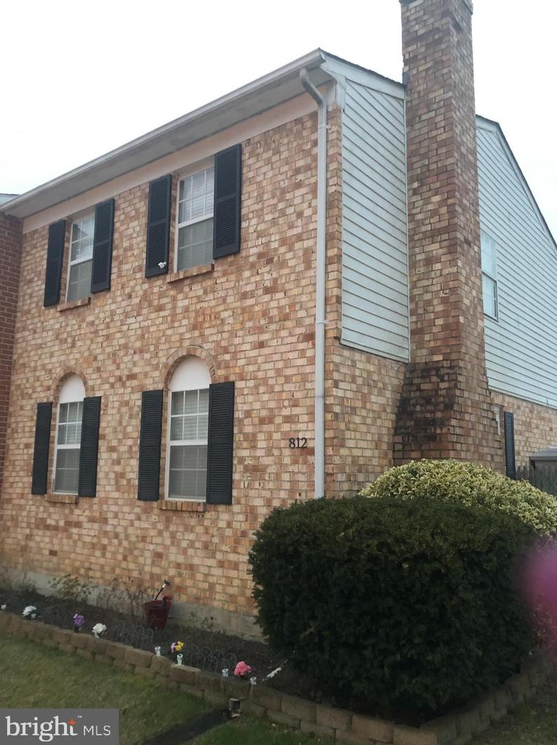 812 Corktree Rd, Baltimore, MD 21220-2402